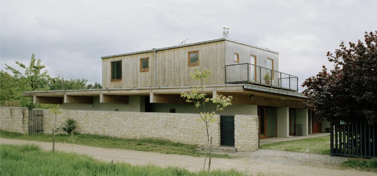 Josef Pleskot: Family house Lipence